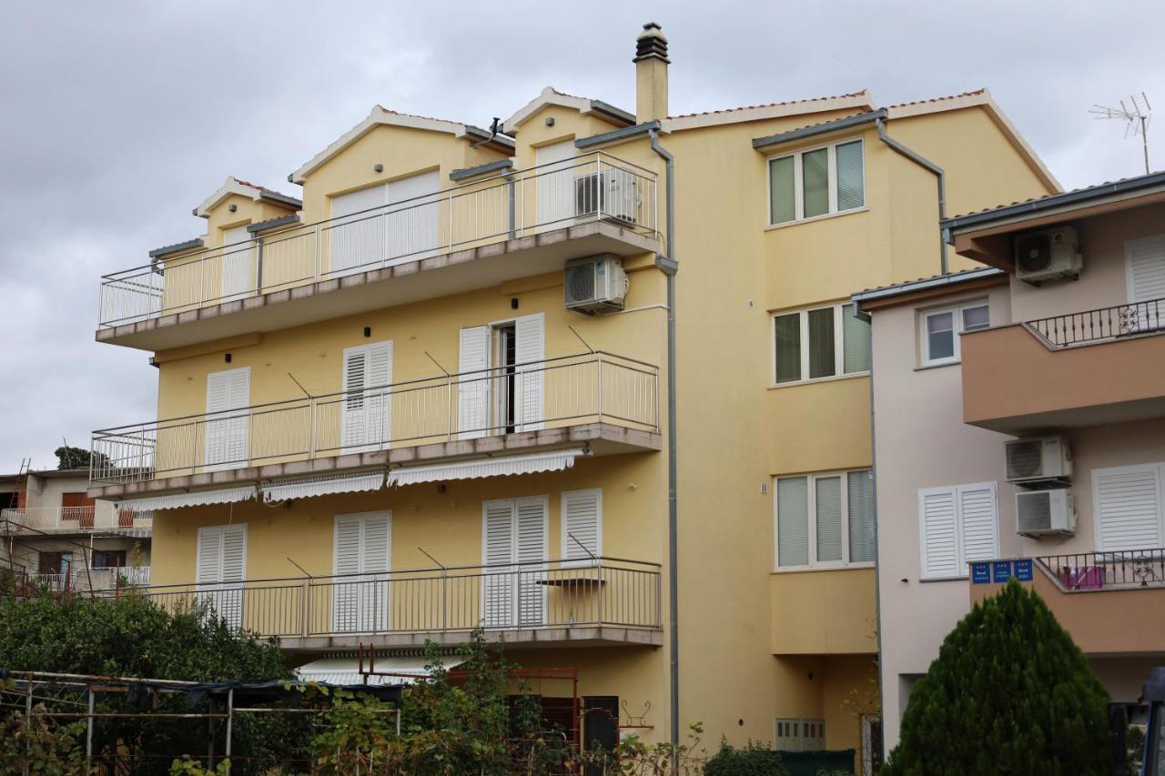 Ferienwohnung Dalmata D Podstrana Exterior foto